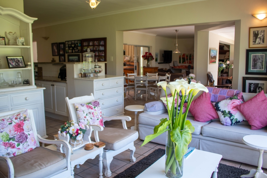 6 Bedroom Property for Sale in Greenways Golf Estate Western Cape